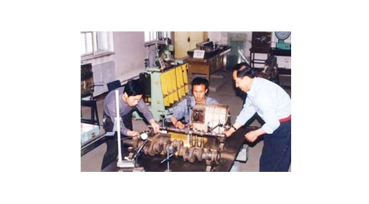 變速箱殼體平行度、同軸度檢測