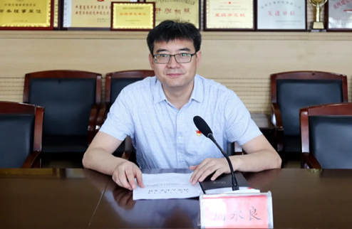 黨委委員、副院長    周永良